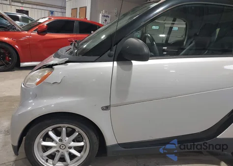 2008 Smart Fortwo Passion/Pure z USA, uszkodzony, nr VIN WMEEJ31X48K097222
